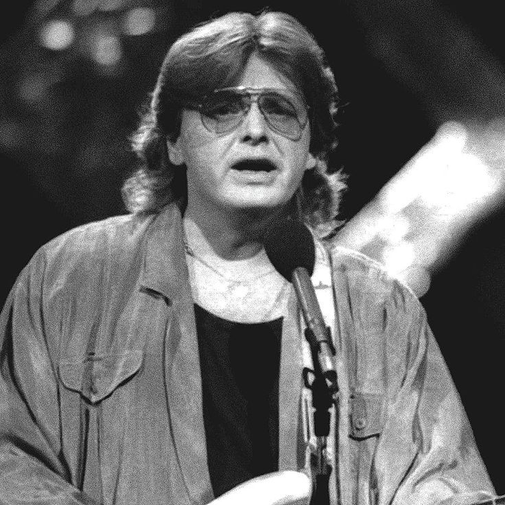 Юрий Антонов