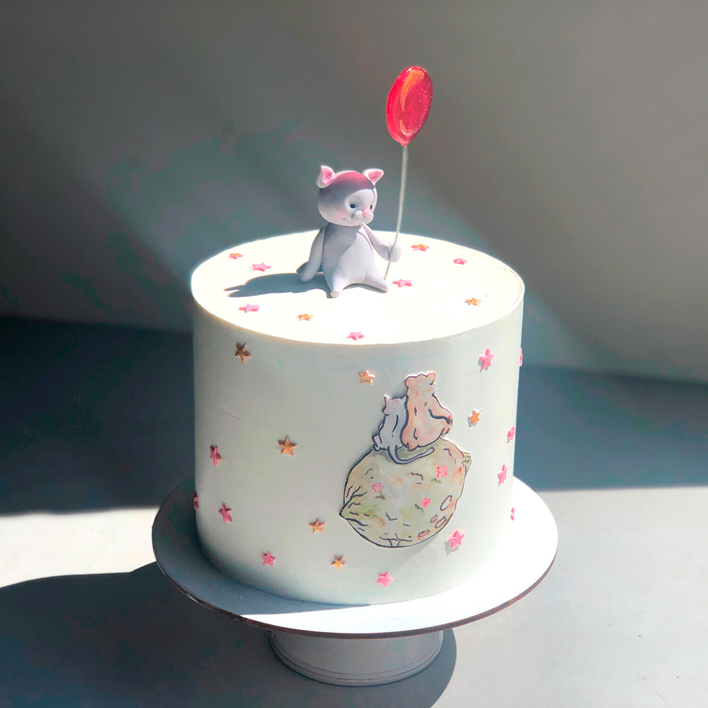 Котёнок на луне