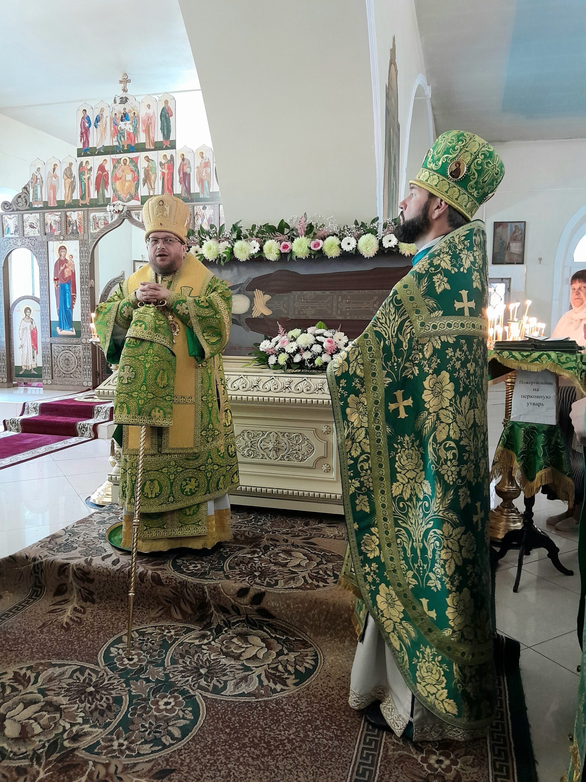 Торжества в Введенском храме в честь 370-летия со дня преставления преподобного Леонида Устьнедумского.