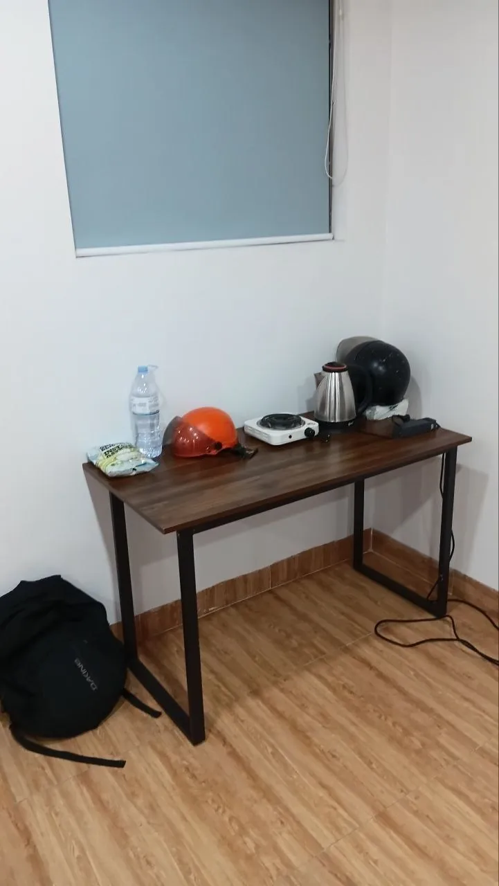 Разборный компьютерный стол