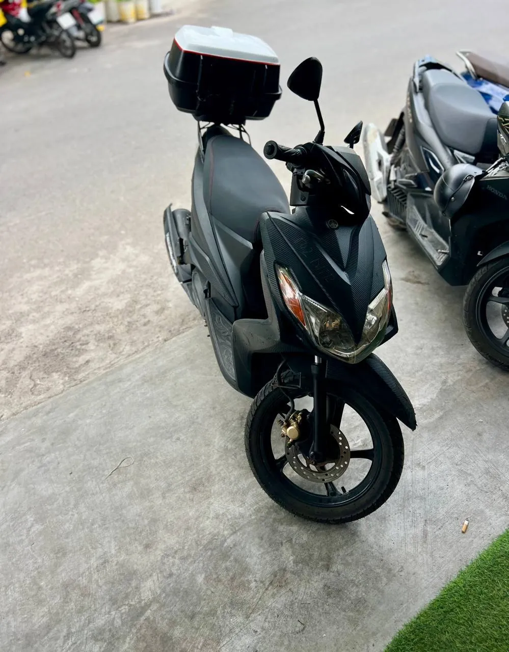 Yamaha Luvias 125cc, чёрный