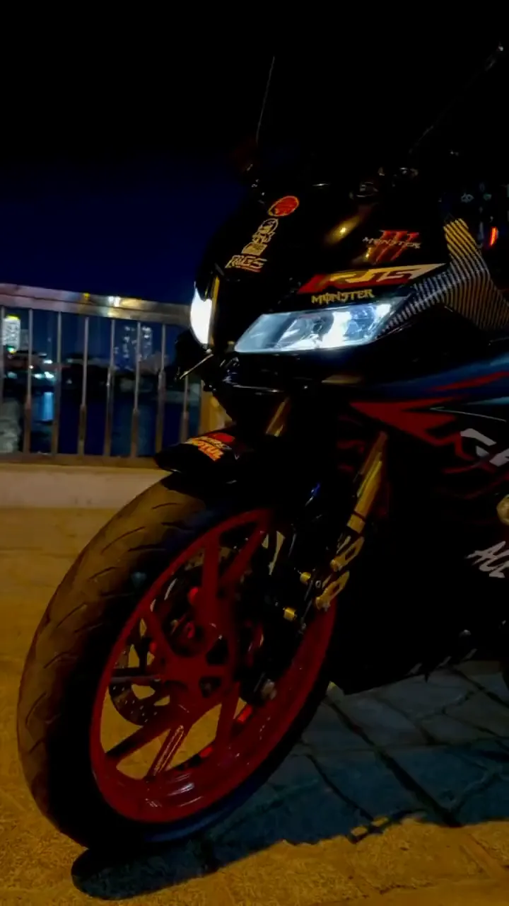Yamaha R15 V3 2020, sport body kit