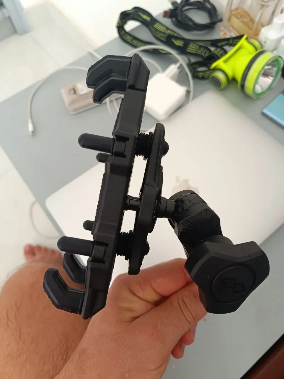 New motorcycle phone mount with vibration dampening