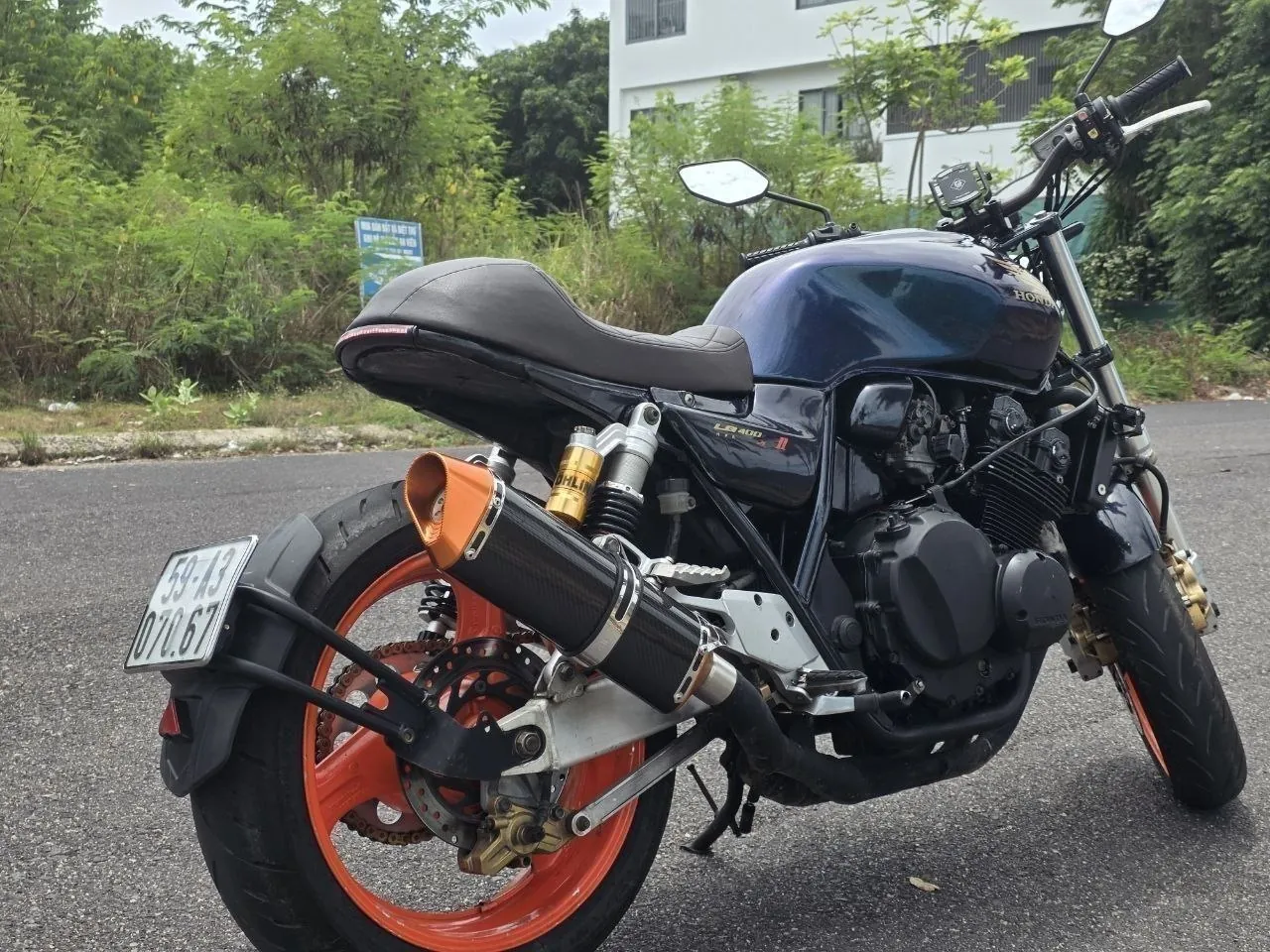 Кастомный Honda CB400