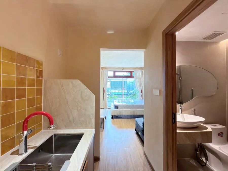 New 1-bedroom apartment with balcony near Co.opmart