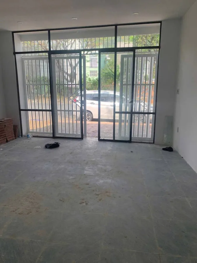 House with a large plot for business in West Nha Trang