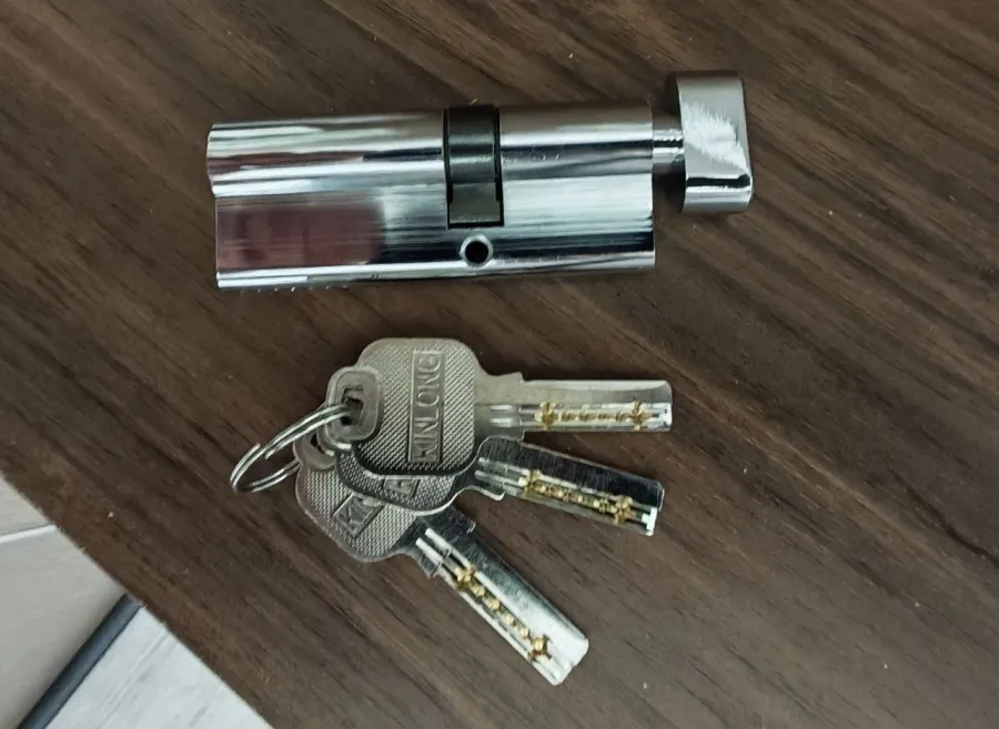 Ruột khóa mới kèm 3 chìa