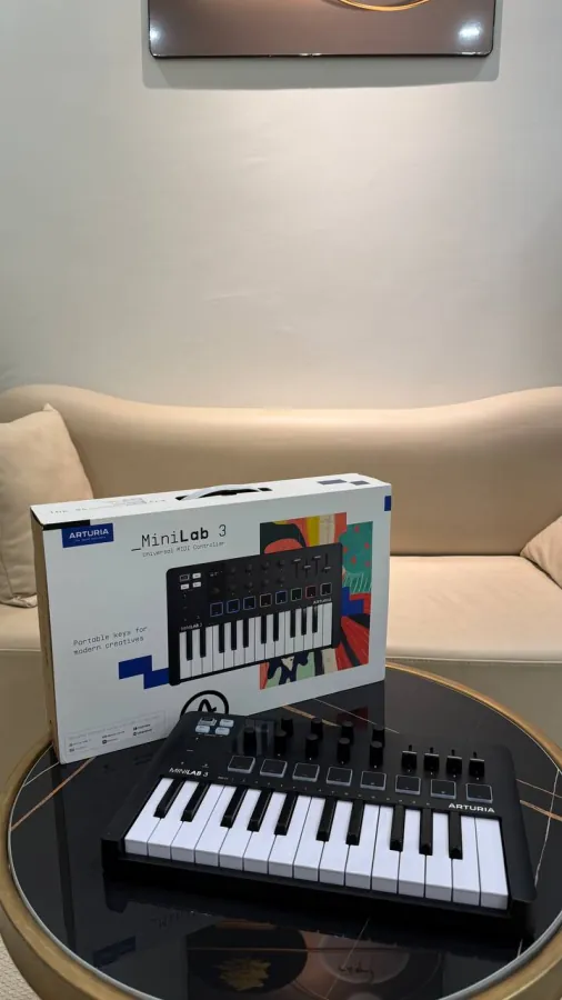 MIDI-клавиатура Arturia MiniLab 3