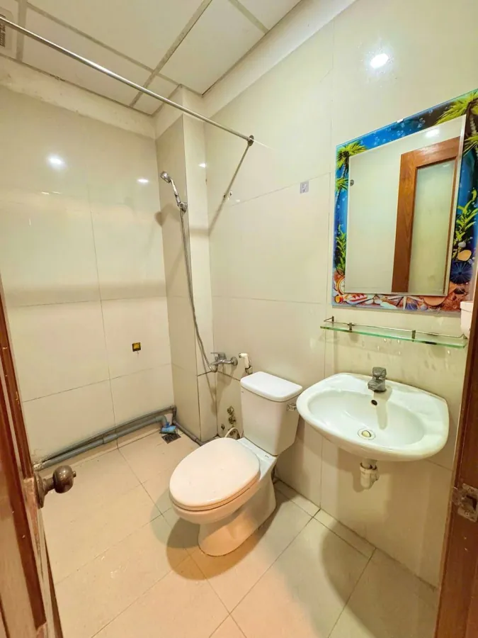 Fully furnished apartment near the beach and Xóm Mới Market