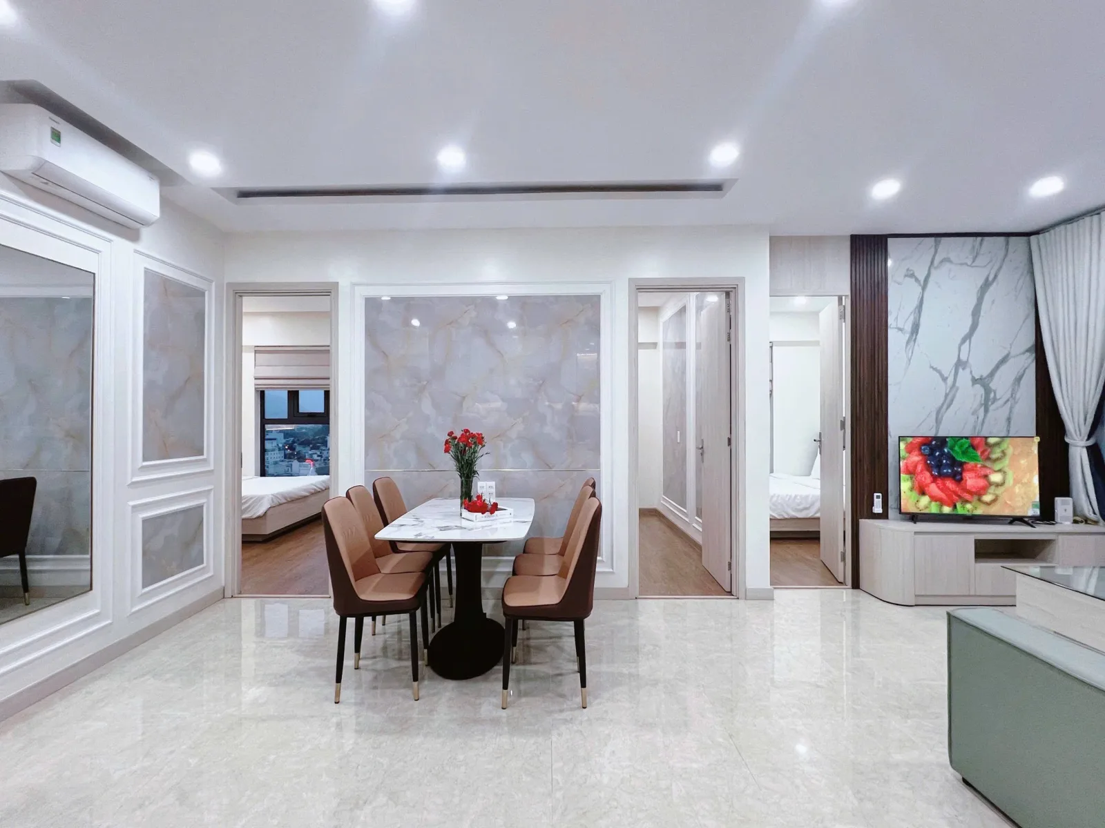 3-bedroom apartment in Oceanus
