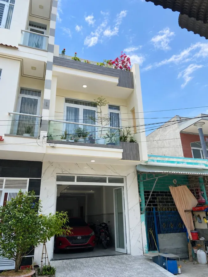 Nhà 2 phòng ngủ ở Vĩnh Hòa