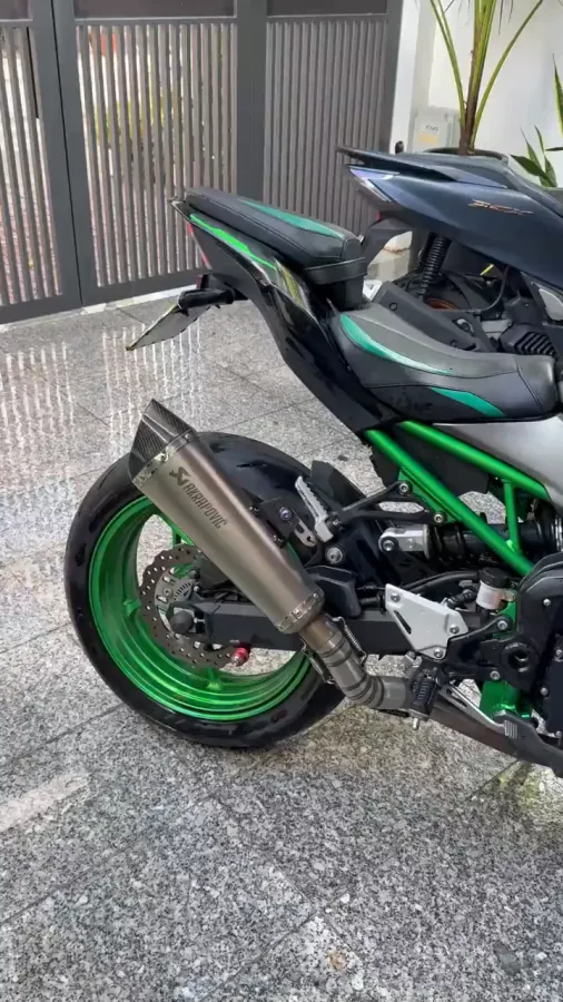 Kawasaki Z900 2023, отличное состояние