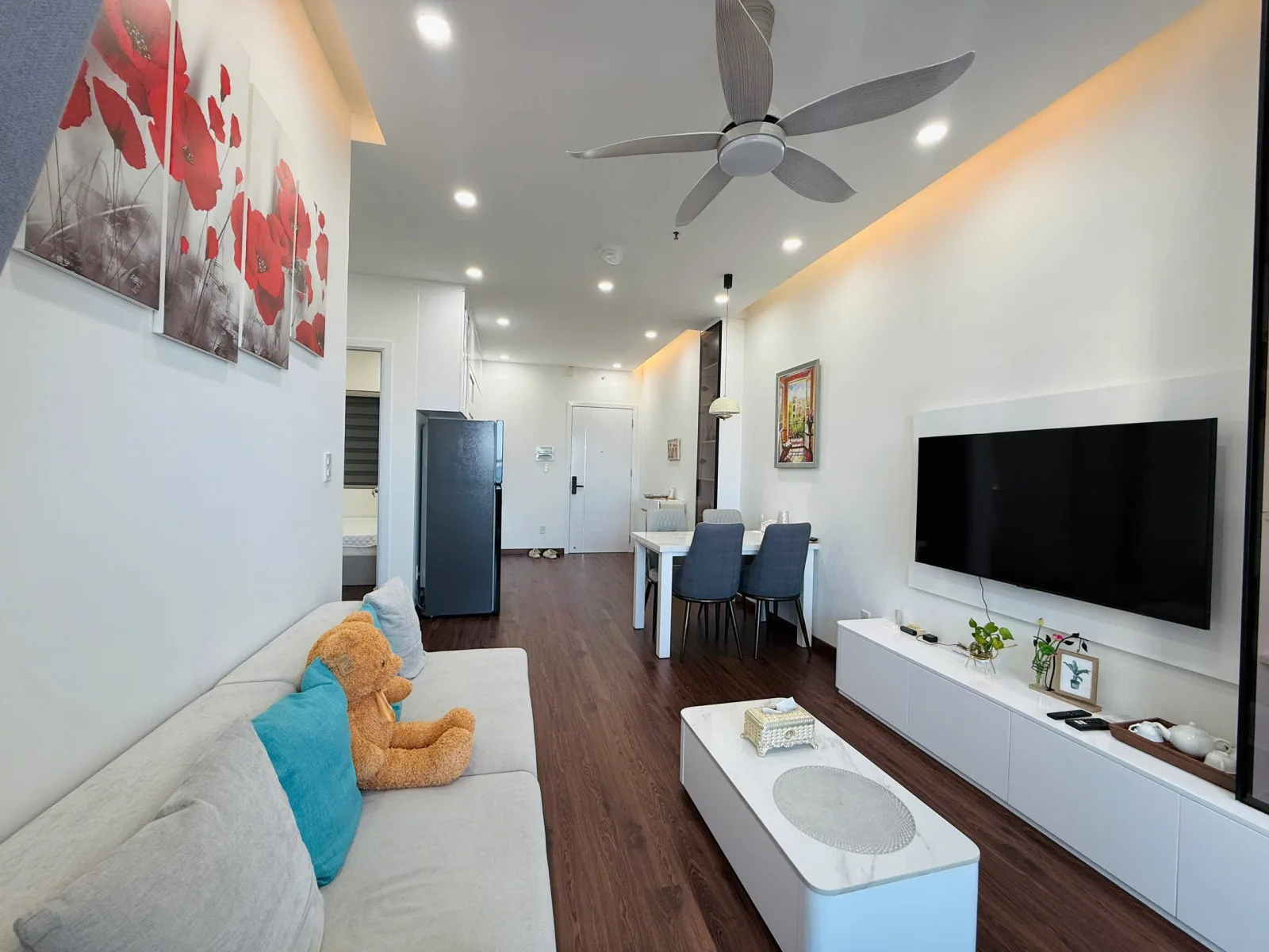 2-bedroom apartment by the sea in Oceanus