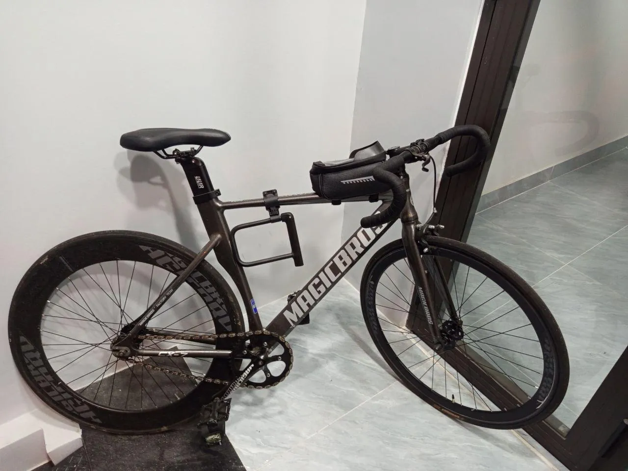 Велосипед Magicbros CX7 Fixed Gear