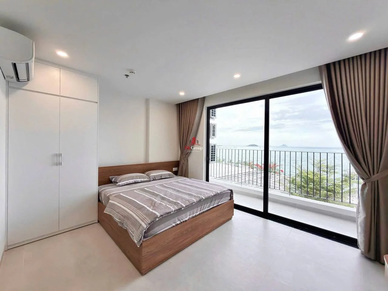 New 2-bedroom apartment 2 minutes from the sea