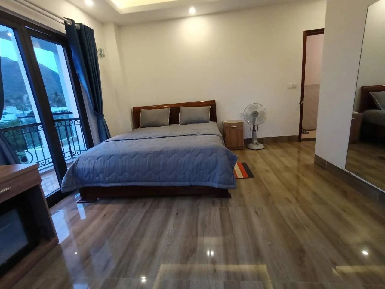 Căn hộ 1 phòng ngủ, view biển, phía Bắc Nha Trang