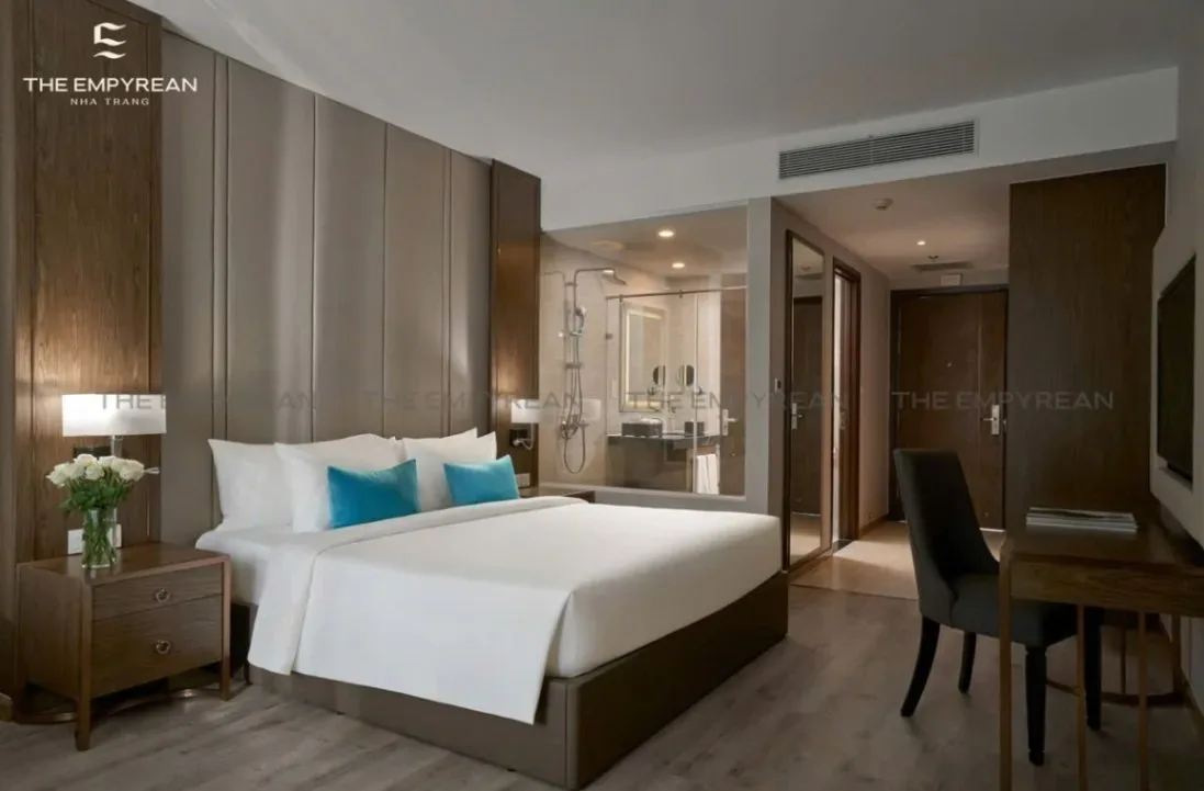 Spacious studio with balcony in central Nha Trang