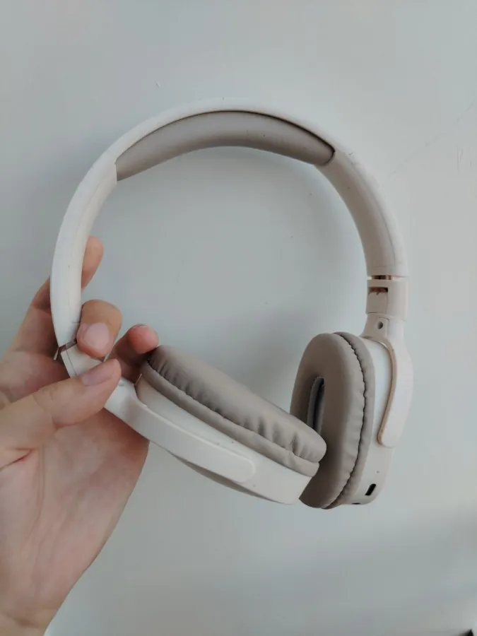Беспроводные Bluetooth-наушники