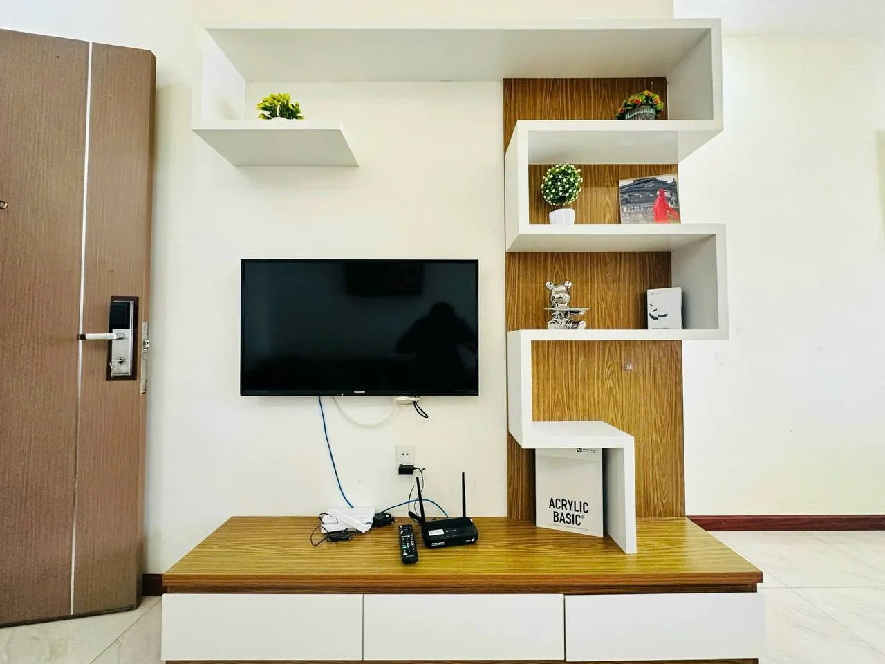 2-bedroom apartment in Oceanus