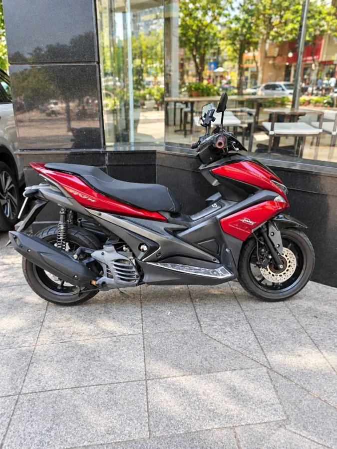 Yamaha NVX 2019