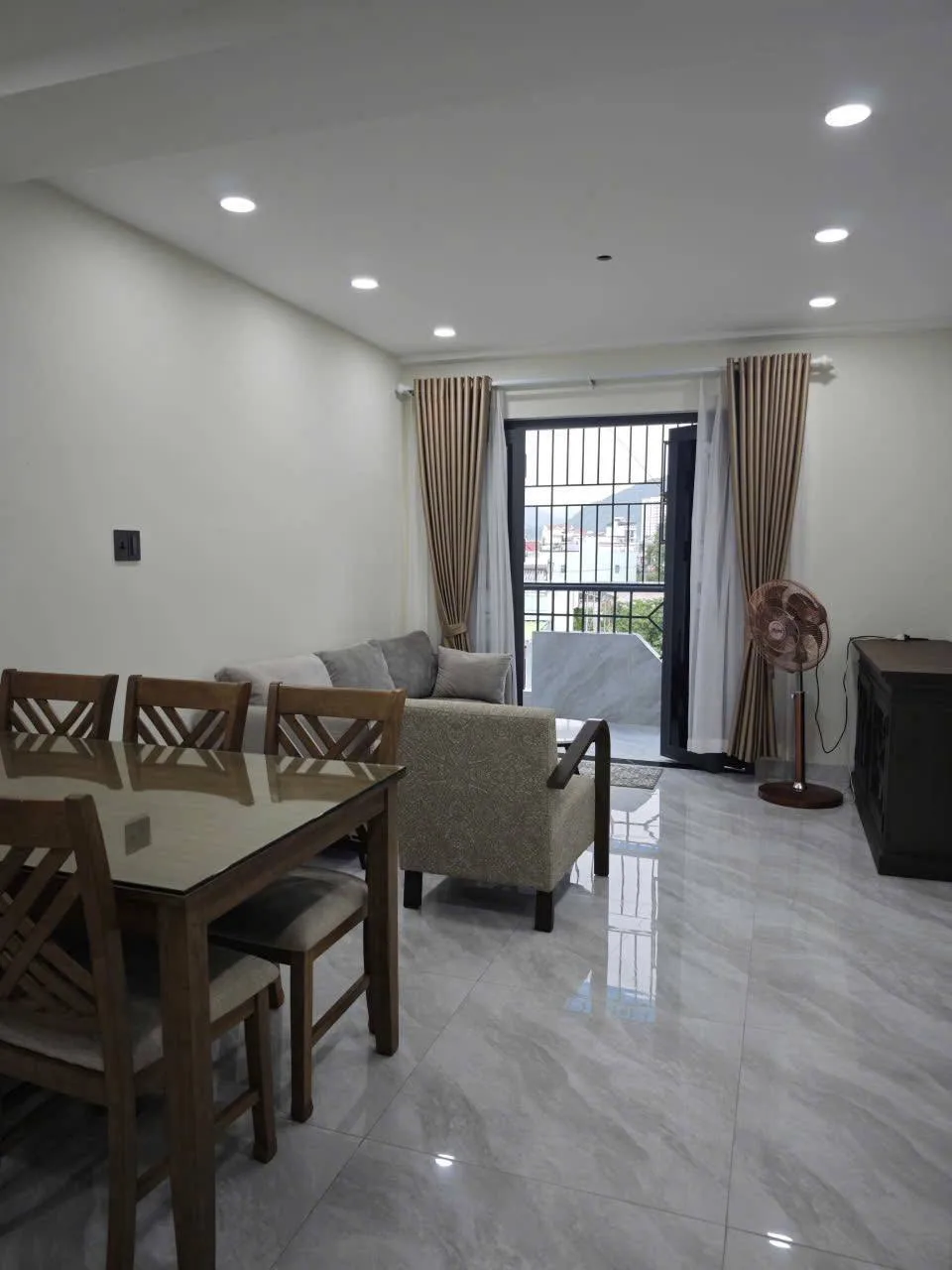 Căn hộ 2 phòng ngủ ở phía bắc Nha Trang