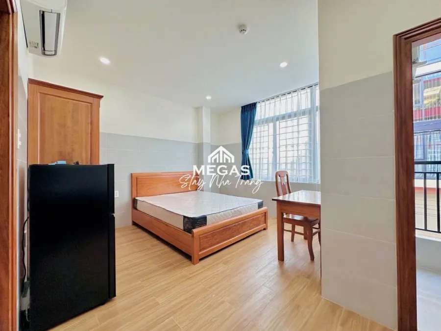 Studio có ban công và máy giặt, trung tâm Nha Trang