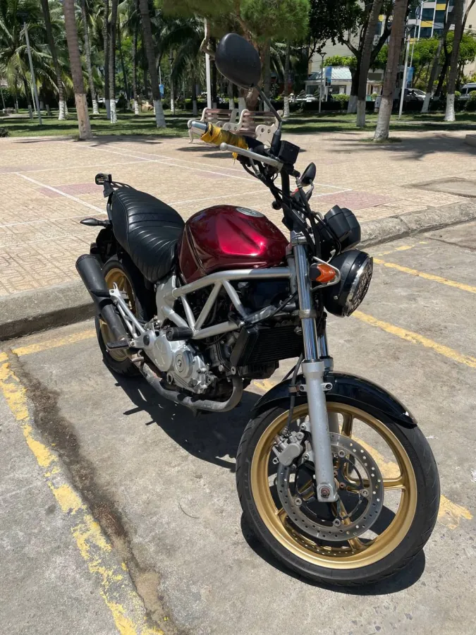 Honda VTR 250, 2008