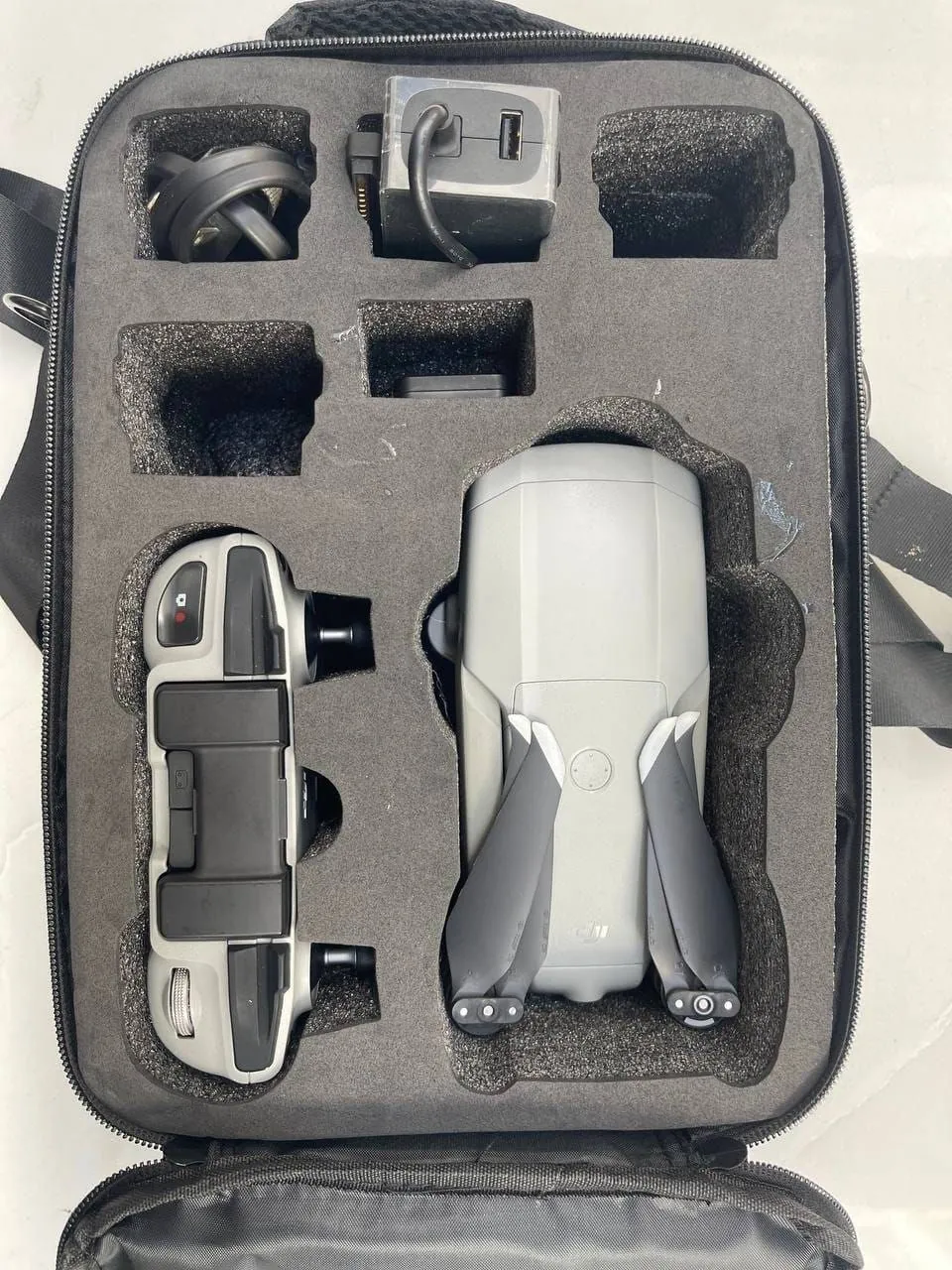 Квадрокоптер DJI Mavic Air 2 с аксессуарами