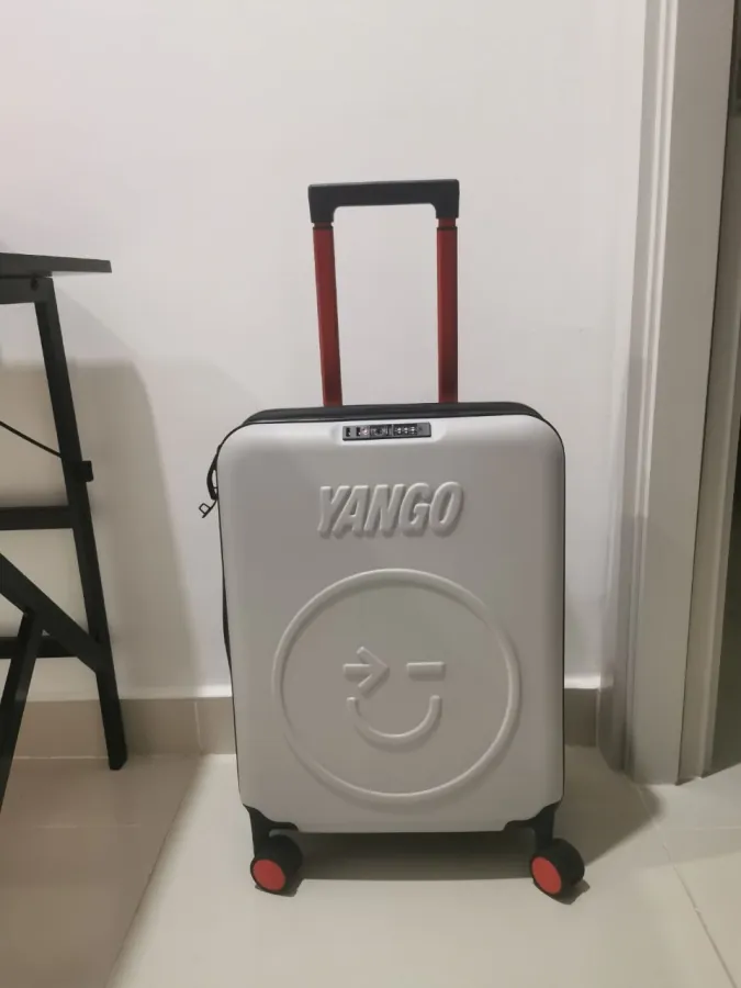 Чемодан Яндекс Team (Yango), почти новый