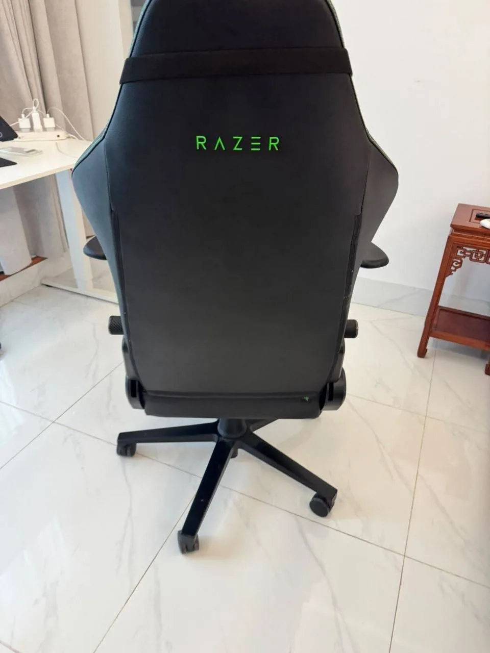 Ghế văn phòng REZER và S300