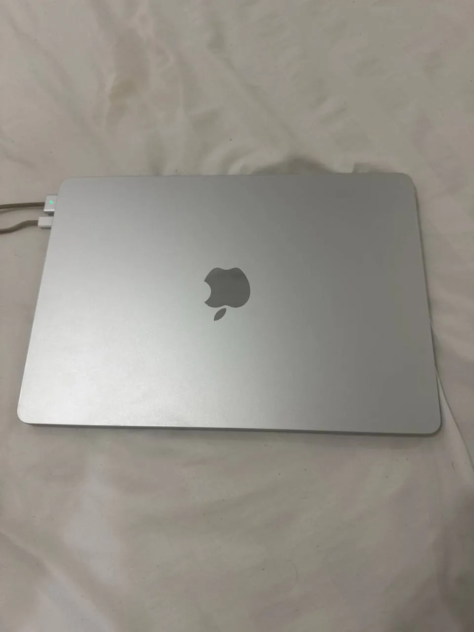 MacBook Air M2 13″, 8/256 ГБ