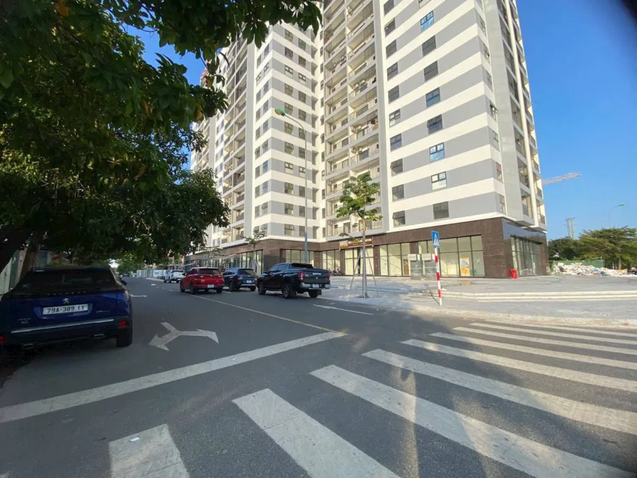 Коммерческое помещение 105 м² в HUD Phuoc Long