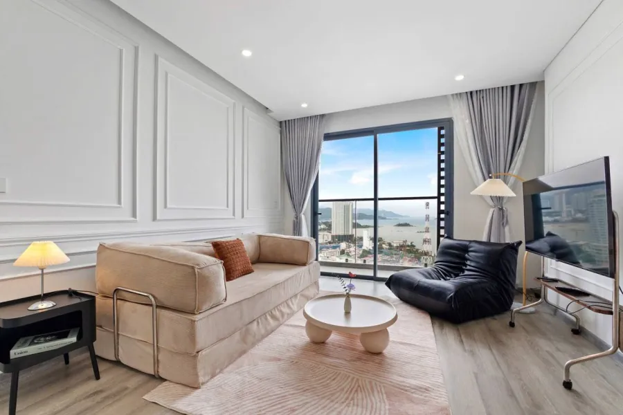 2-комнатная квартира с видом на море в Marina Suites