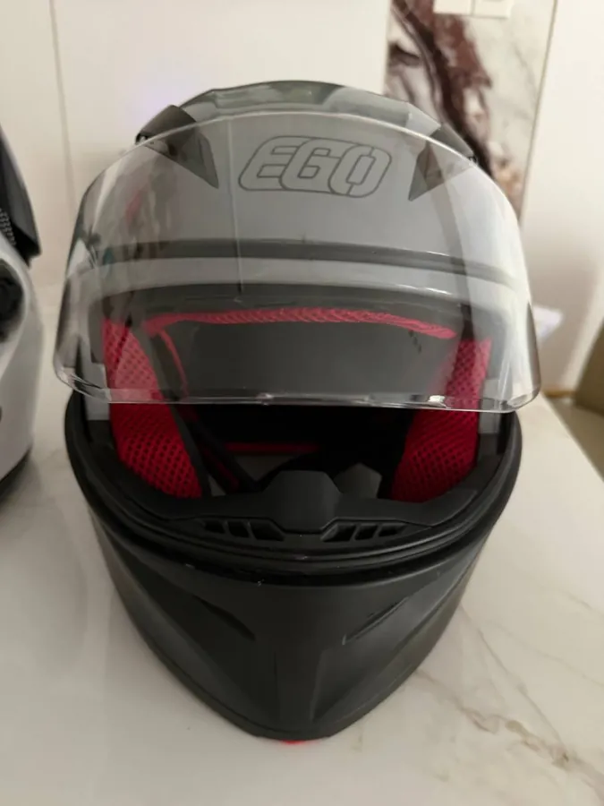 New protective helmets with storage bag