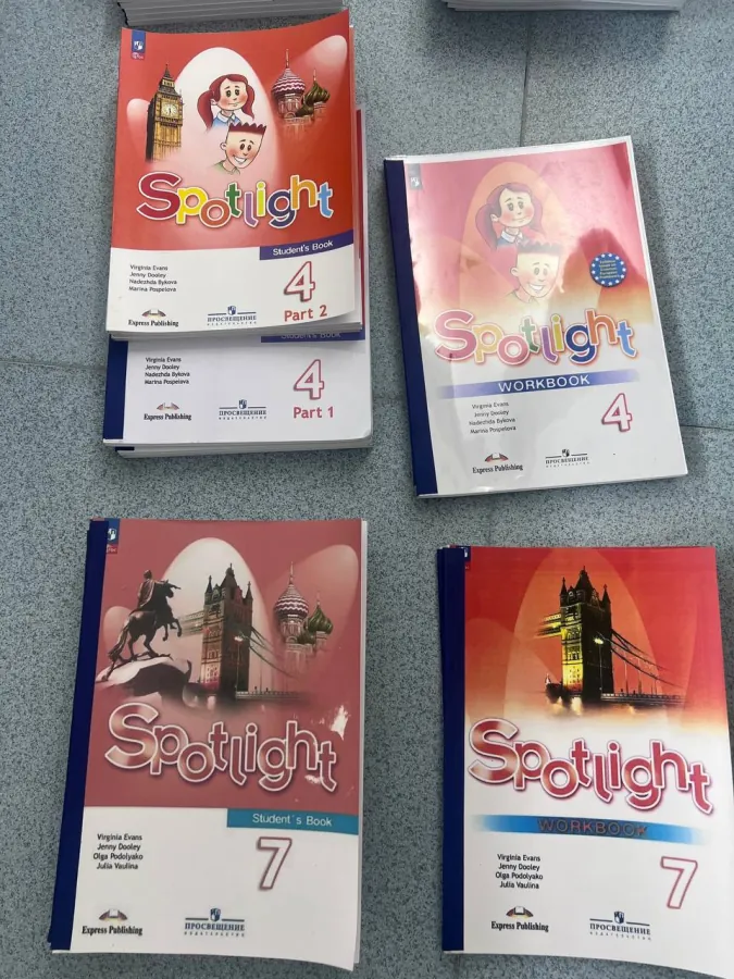 New sets of Spotlight English textbooks