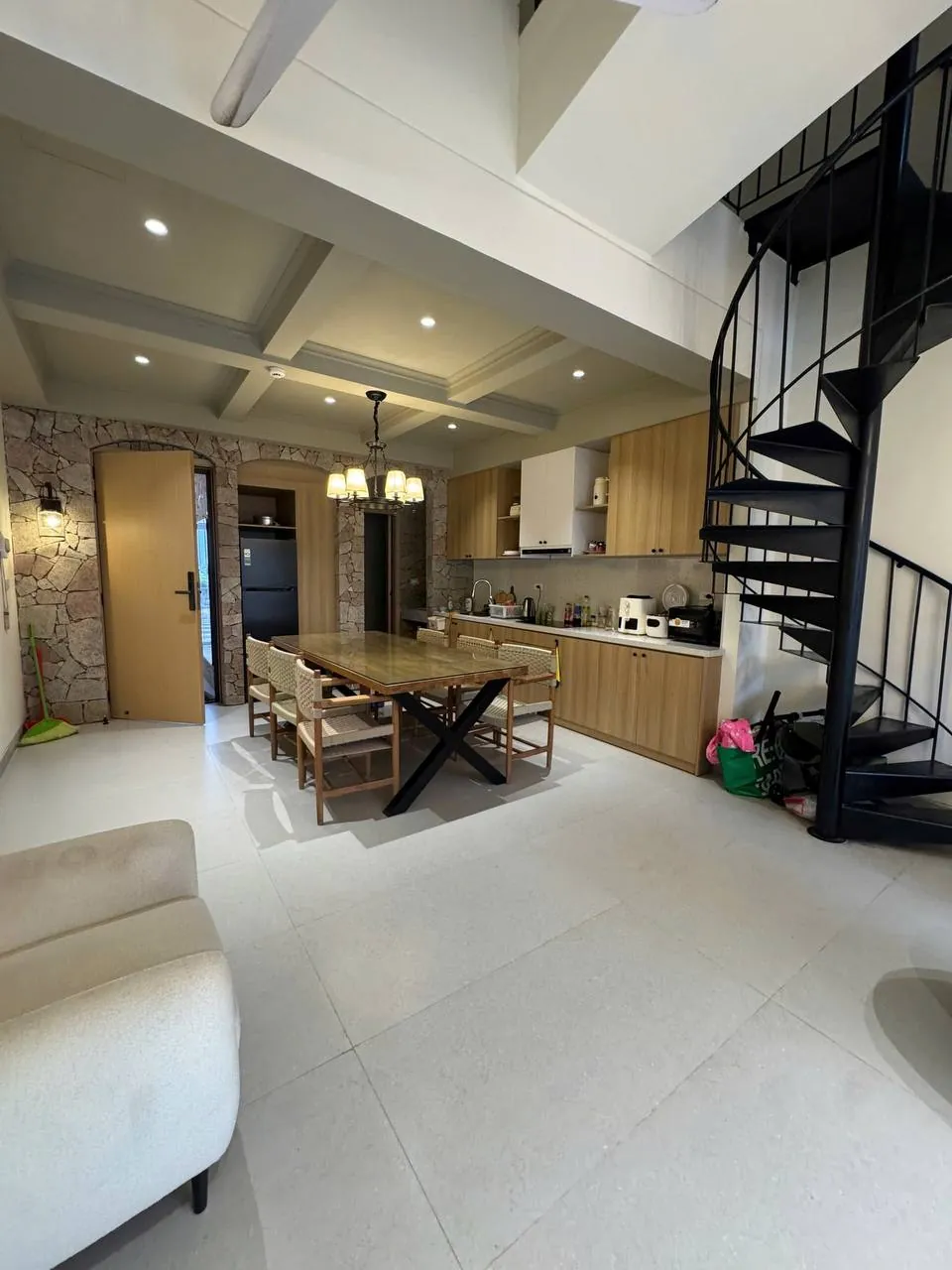 Двухуровневая квартира с 2 спальнями на севере Нячанга