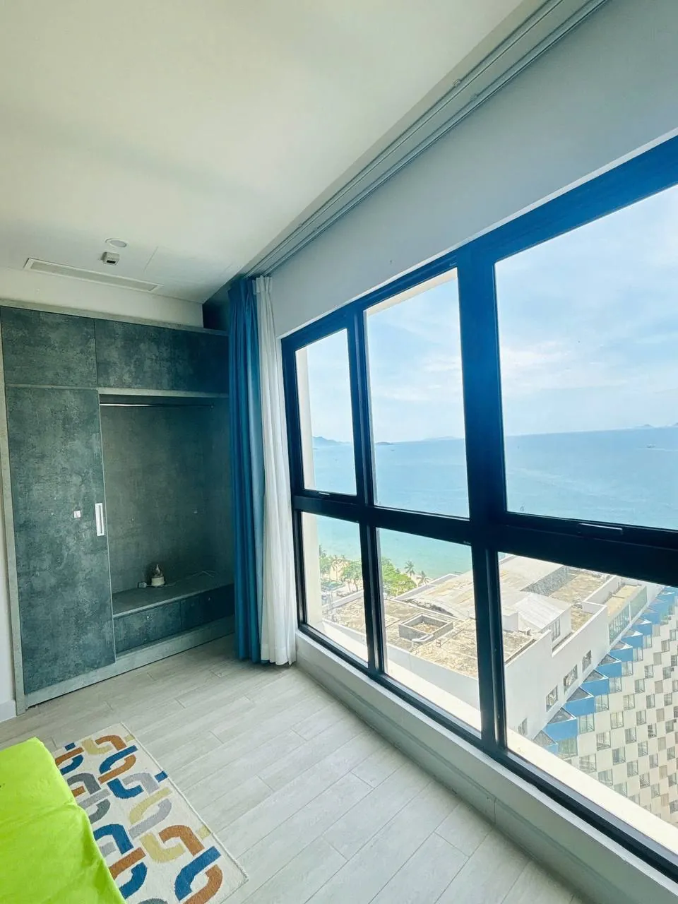 Квартира с 2 спальнями в Gold Coast, центр