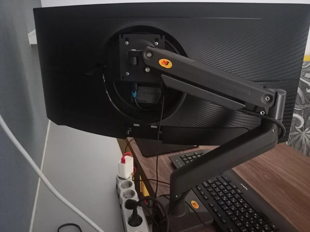 Кронштейн для монитора NB G45