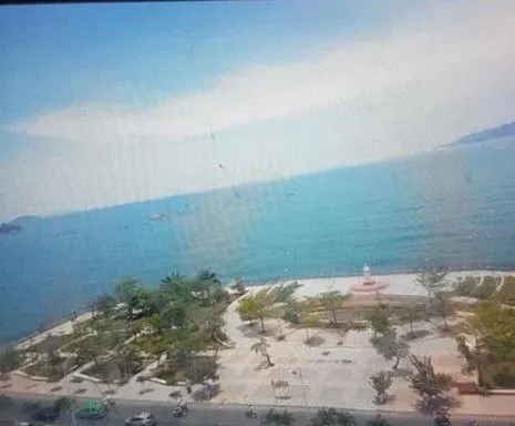 Квартира с 2 спальнями и видом на море в центре