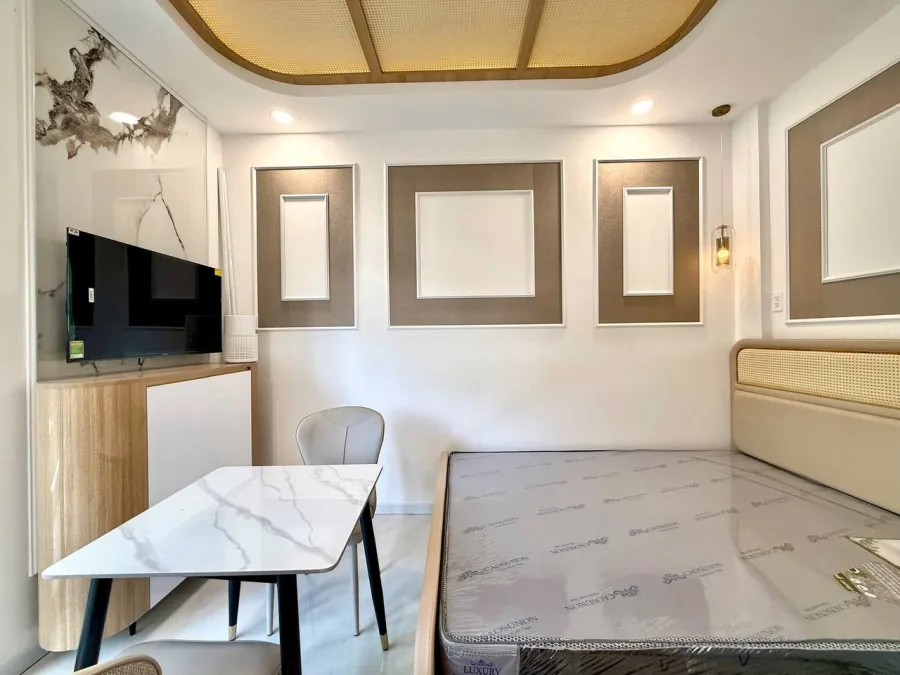 Brand-new studio with balcony, 5 minutes to the beach
