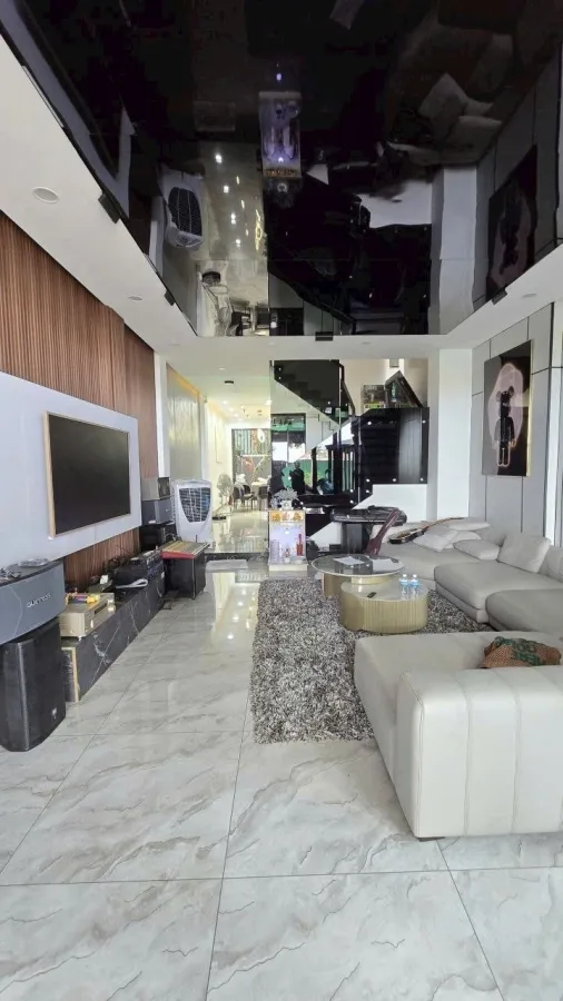 New 5-bedroom house in western Nha Trang