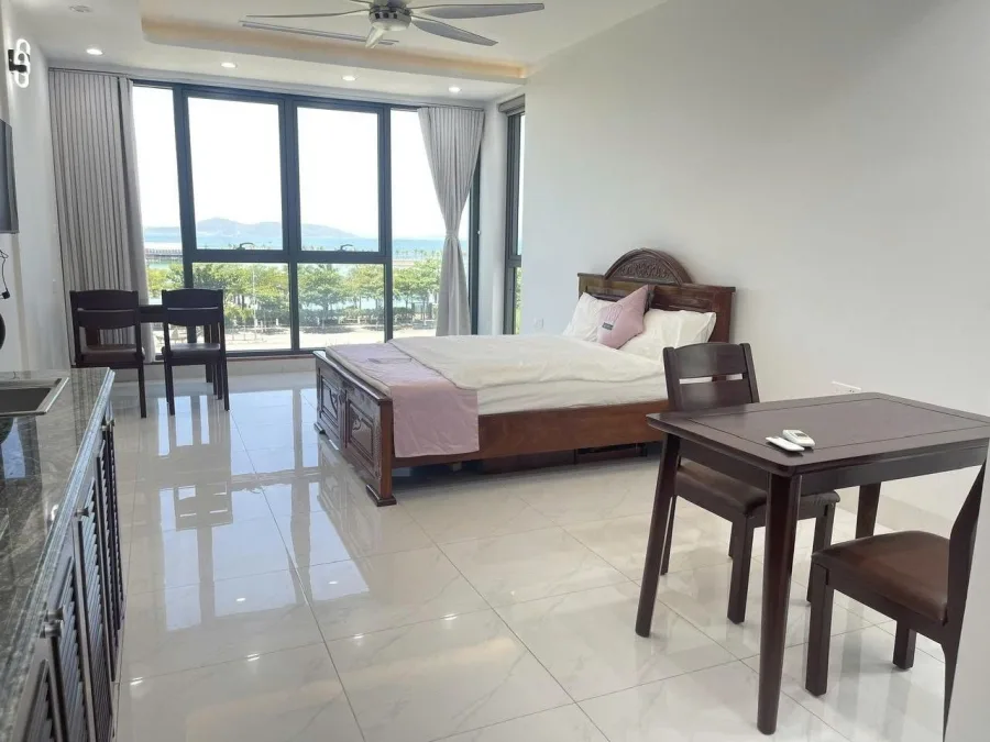 Apartment with sea view, Hon Sen