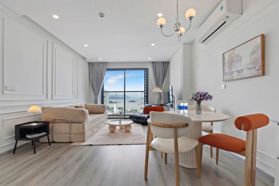 2-bedroom apartment in Marina Suites