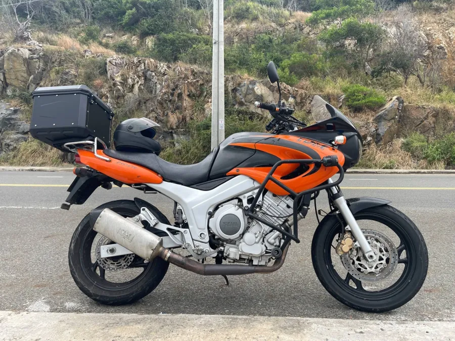 Yamaha TDM 850, 2002 года