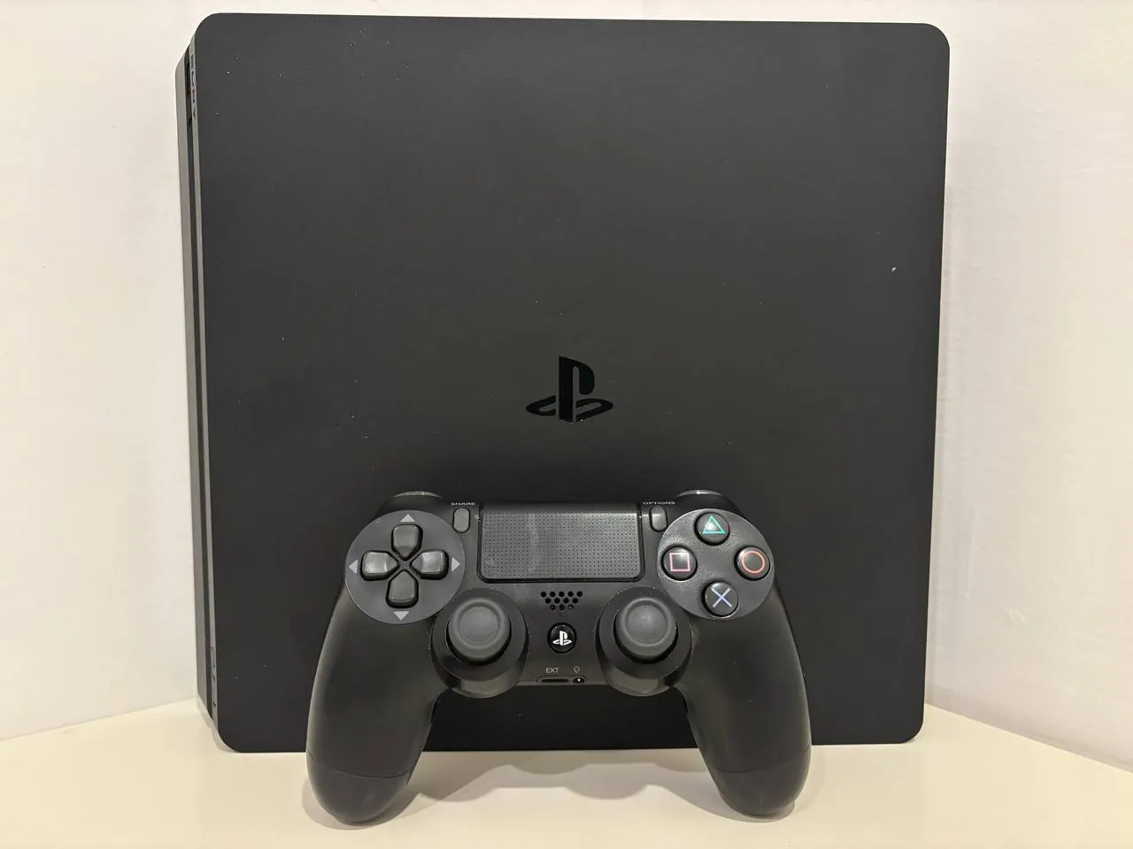 Sony PlayStation 4 Slim 1TB