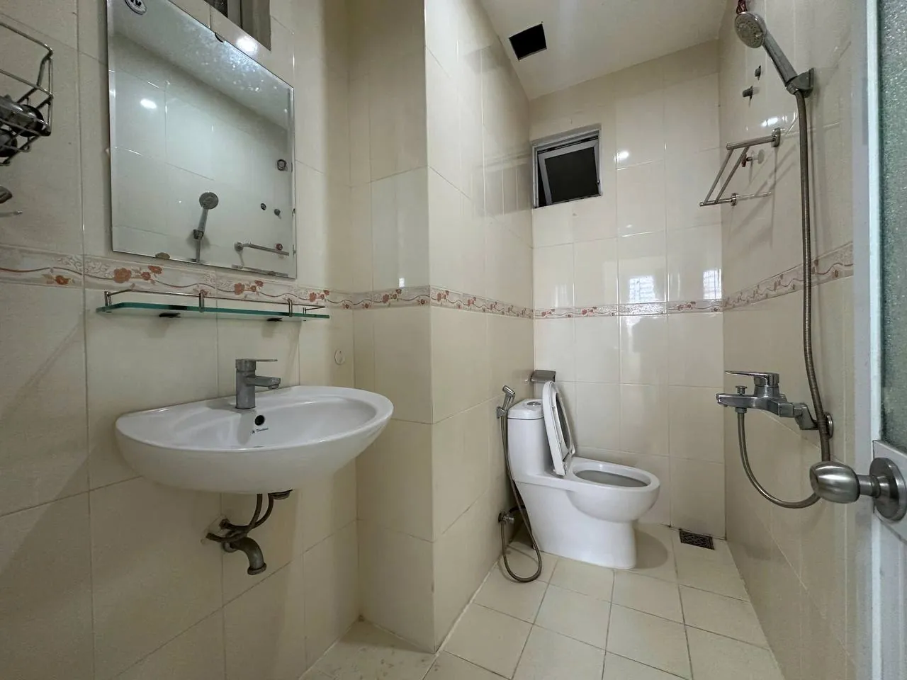 Studio with balcony in southern Nha Trang — Photo 7 of 8