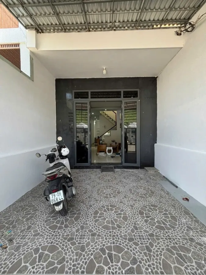 Дом с 4 спальнями на Севере Нячанга