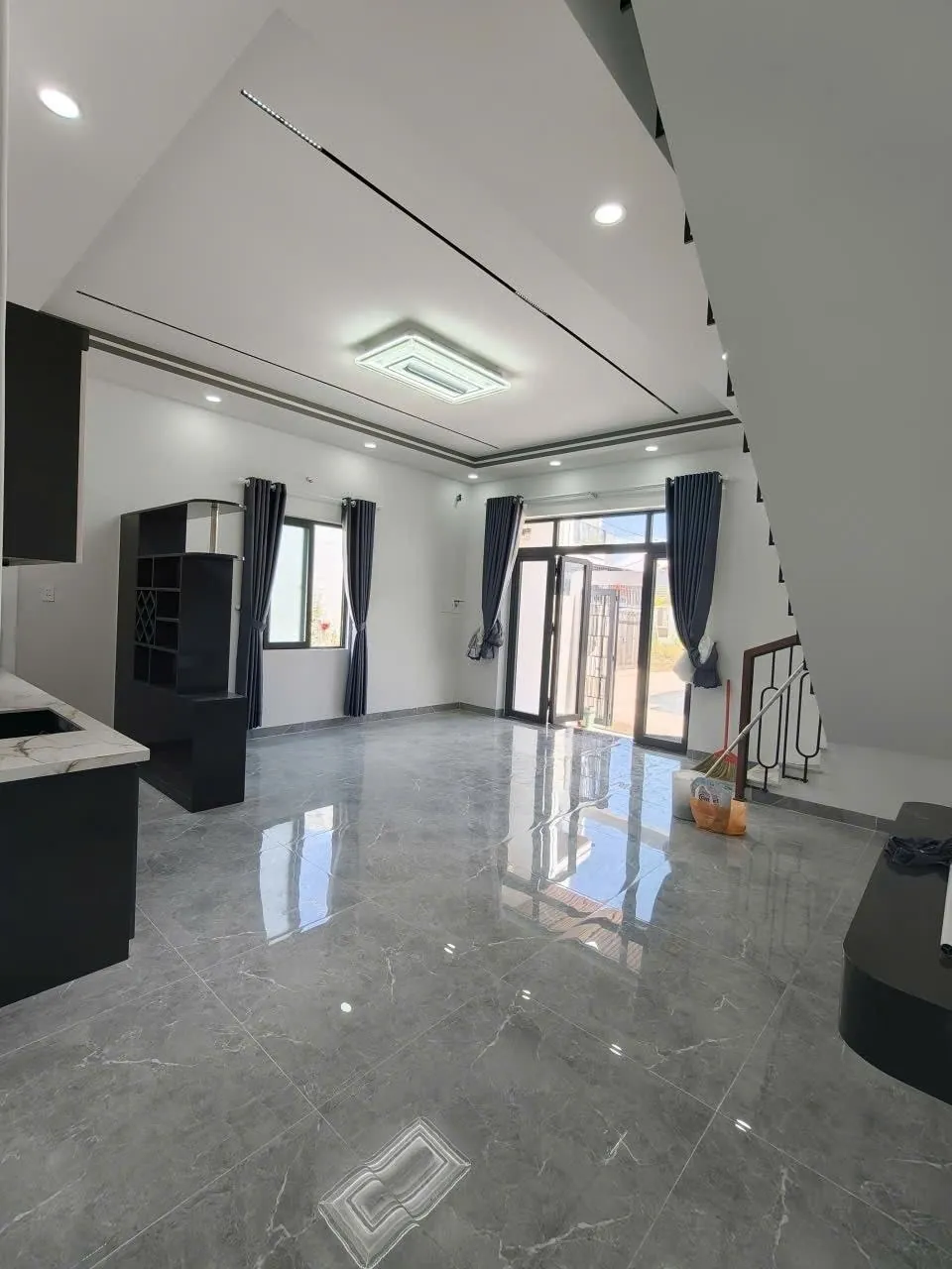New 3-bedroom house in Diên An — Photo 3 of 8