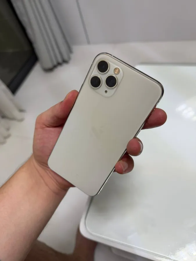 iPhone 11 Pro 64 ГБ