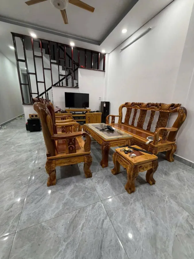 House with 3 bedrooms and a yard in northern Nha Trang